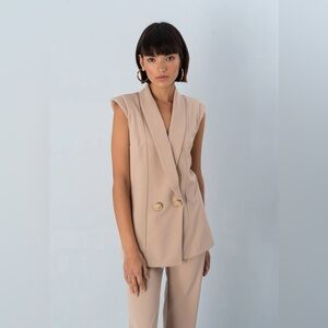 NWT Strena edge vest and pant set